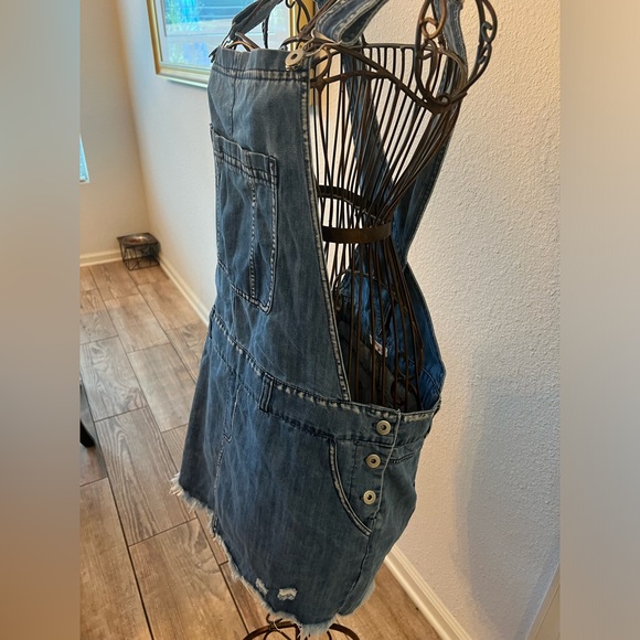 Denim overall skirt - Picture 2 of 3